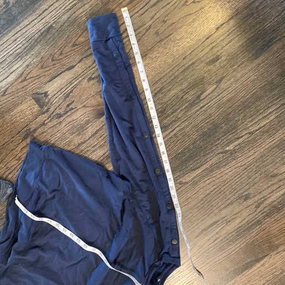 Athleta Blue Pullover Snap Sleeve Soft Small S EUC - Picture 5 of 9